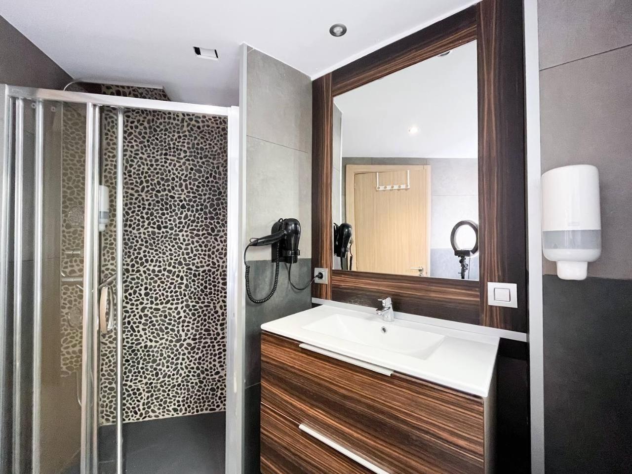En Pleno Centro Moderno&practico, 1 Plaza Parking - L By Bonesvacances Apartament Andorra la Vella