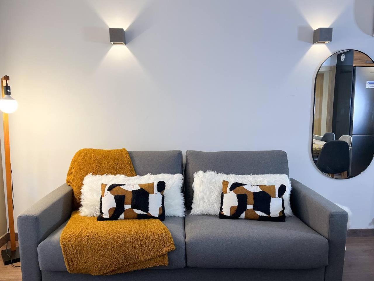 En Pleno Centro Moderno&practico, 1 Plaza Parking - L By Bonesvacances Apartament