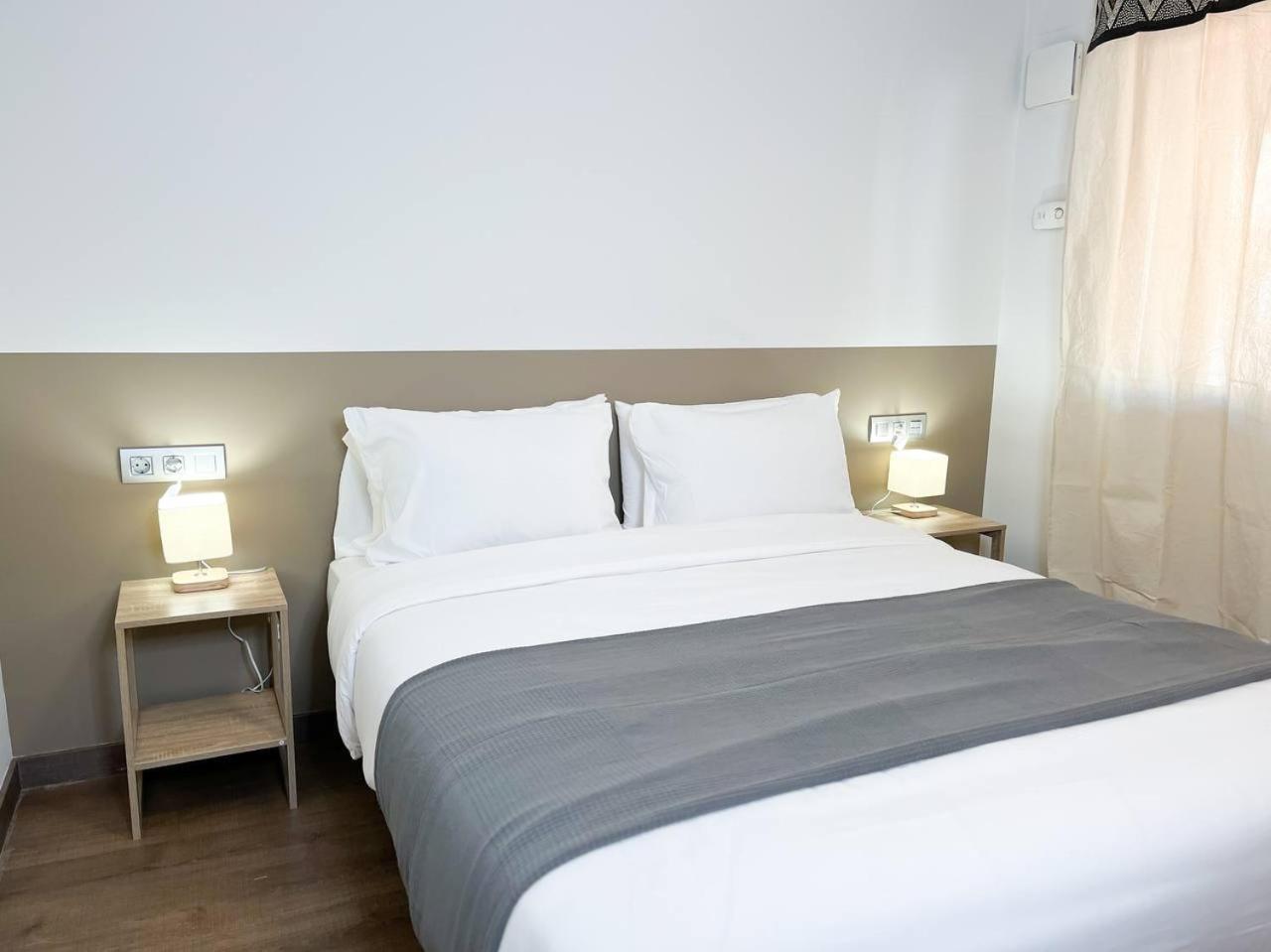 En Pleno Centro Moderno&practico, 1 Plaza Parking - L By Bonesvacances *