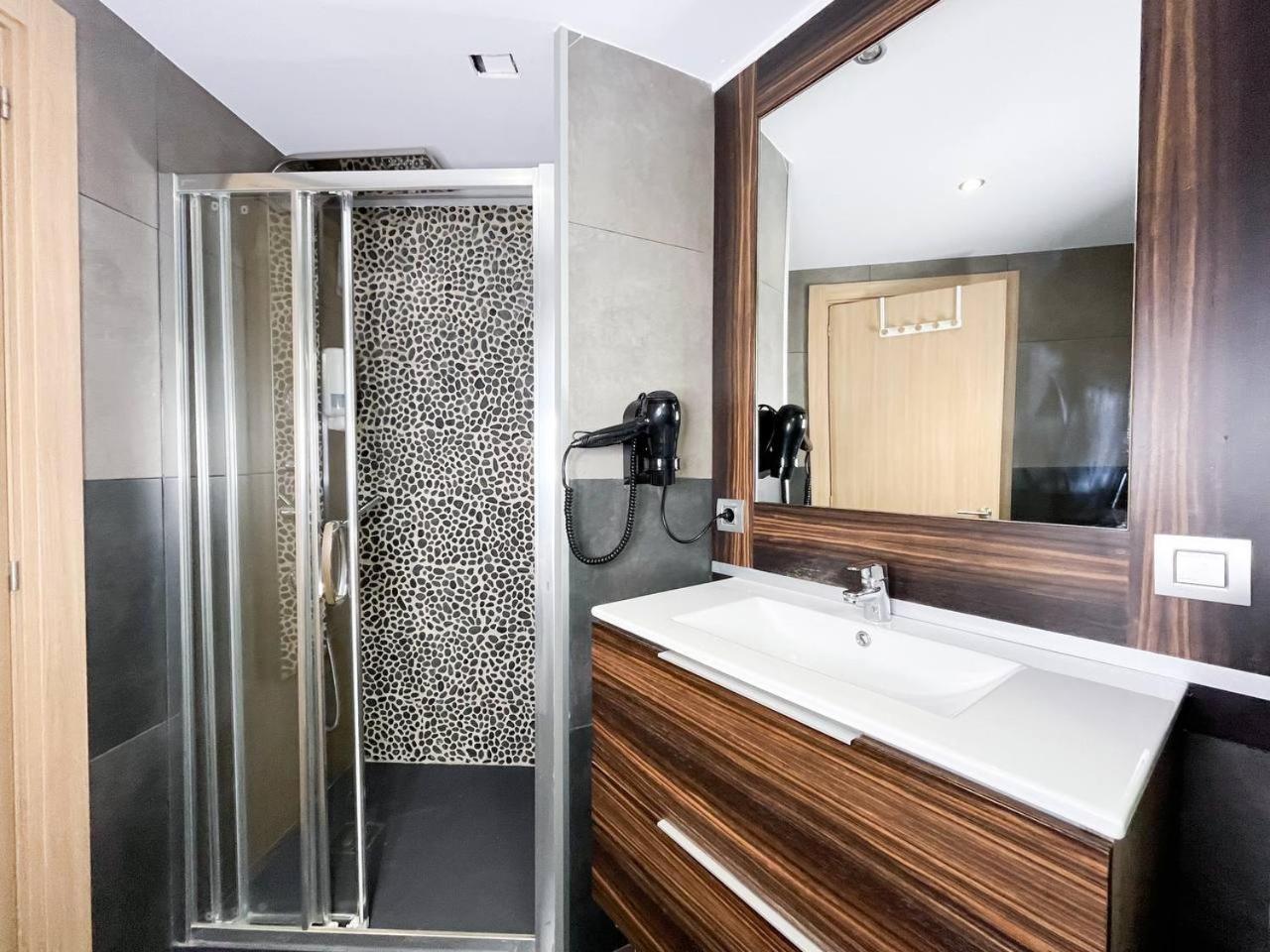 En Pleno Centro Moderno&practico, 1 Plaza Parking - L By Bonesvacances Apartament Andorra la Vella